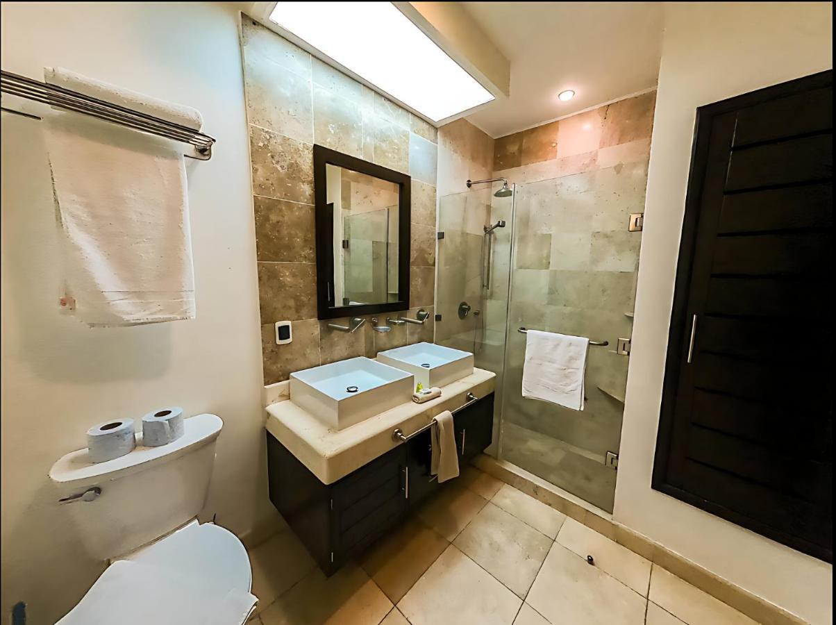 Faro 201 Beachfront Apartment With Ocean View, Close To 5Th Av 普拉亚卡门 外观 照片