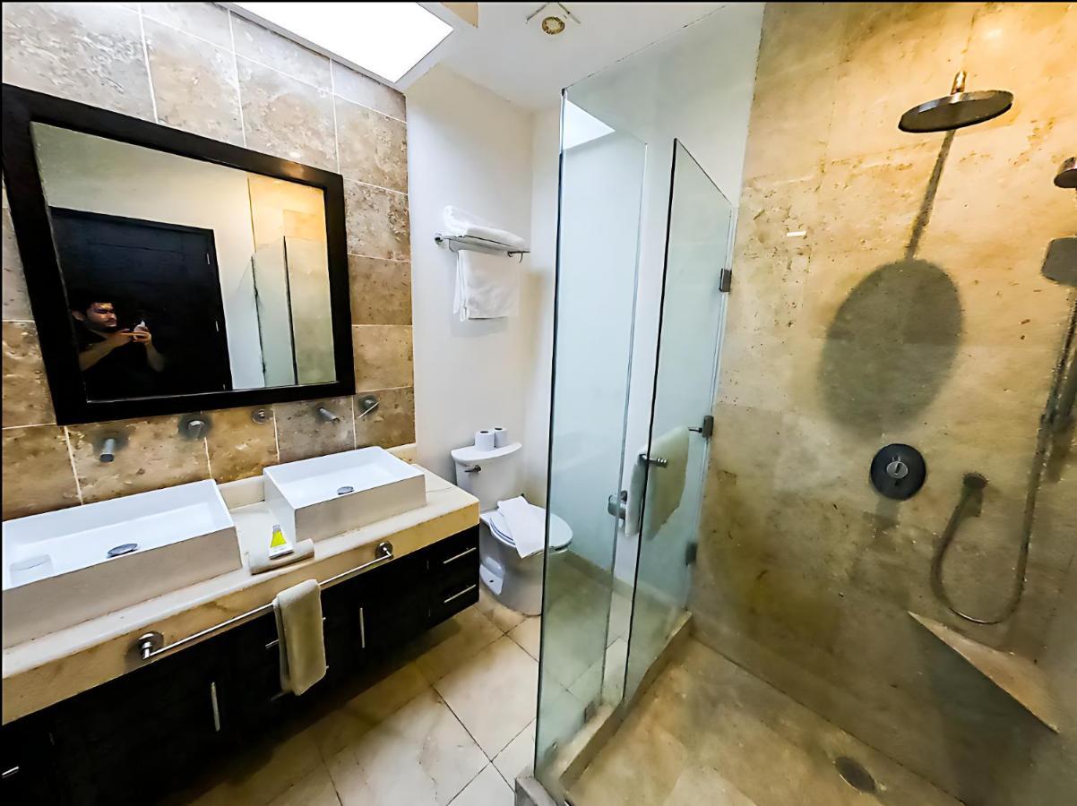 Faro 201 Beachfront Apartment With Ocean View, Close To 5Th Av 普拉亚卡门 外观 照片